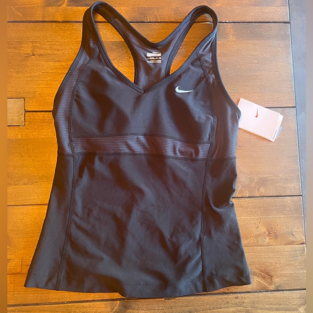 Women’s Nike fit dry dedication tank